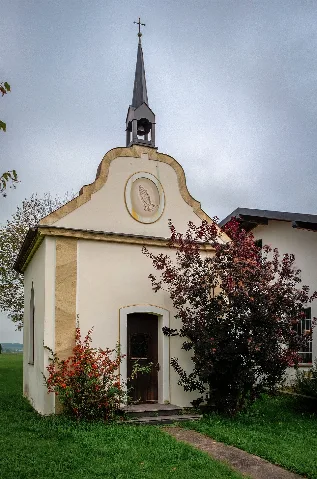 0565 6 7 Bruckmuehl Sonnenwiechser Kapelle