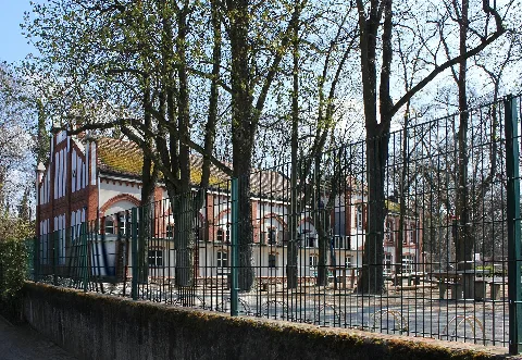 09011815 Berlin Waidmannslust, Artemisstraße 18 26 007