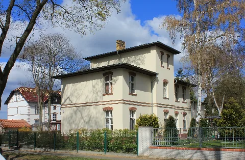 09011947 Berlin Konradshöhe, Falkenhorststraße 17 20 001