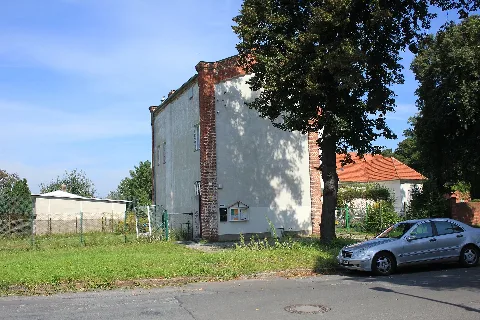 09080585 Hauptstraße 12 001