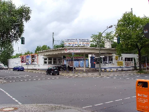 1 2008 Holtzendorf Garage