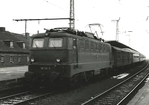 110 143 At Rheine(8128269203)