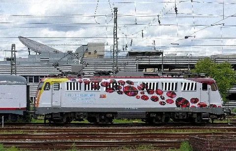 110 329 0 1 Sciencexpress