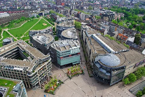 2009 04 26 Cologne Mediapark 01