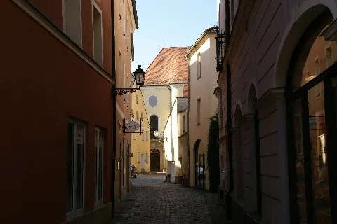 2010.08.21.171717 Schulkirche Löwenwirtsgäßchen Amberg