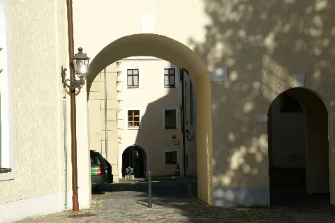 2010.08.21.173642 Bogen St. Georgkirche Amberg