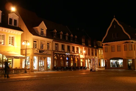 2011.01.22.181203 Maximilanstraße Bei Nacht Speyer