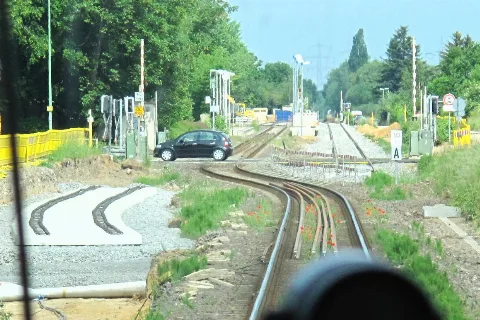 2011 05 22 10 56 10 G10 7732 Baustelle Huchem Stammeln Gleisknick Tele Cj A10X15