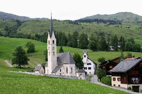 2011 07 25 135429 Val Lumnezia Tal Des Lichtes Degen Marienkirche 05