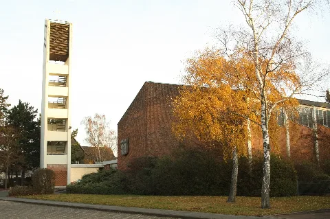 20111126 Markus Kirche Lehrte 01