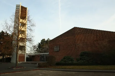 20111126 Markus Kirche Lehrte 02