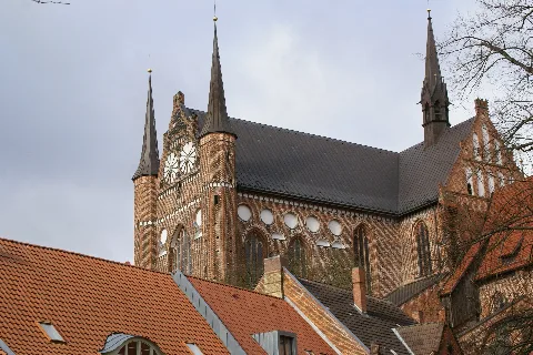 2012.02.25.111356 St. Georgenkirche Wismar