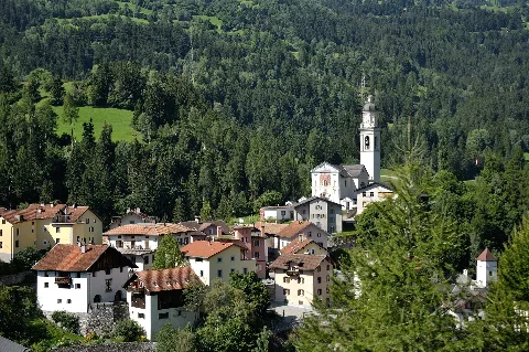 2012 08 20 11 14 01 Switzerland Kanton Graubünden Tiefencastel