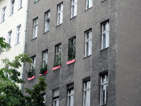 2012 Berlin 7471374938 A0C760Ae3A O