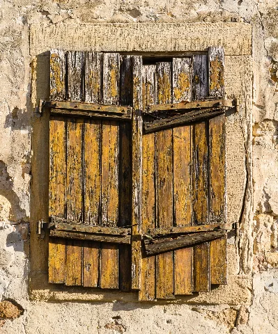 2015 10 11 004 Weathered Window Shutter