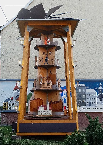 2015 12 15 Ortspyramide Glauchau