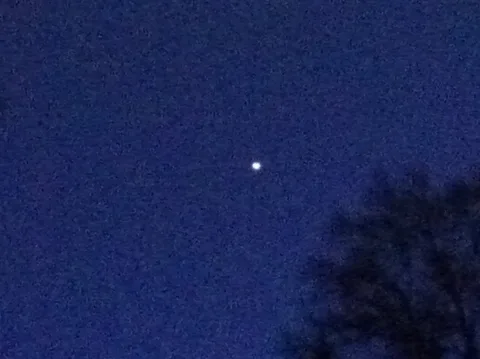 20150422 Venus Vom Taunus Aus