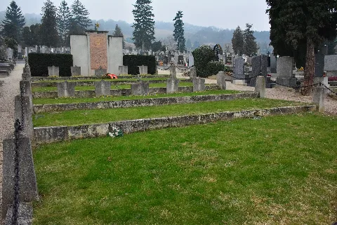 2016 01 02 Guentherz Klosterneuburg Friedhof Obere Stadt Russischer Soldatenfriedhof (17)