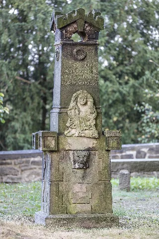 2016 Stiepel Dorfkirche Grabmal Brockhaus