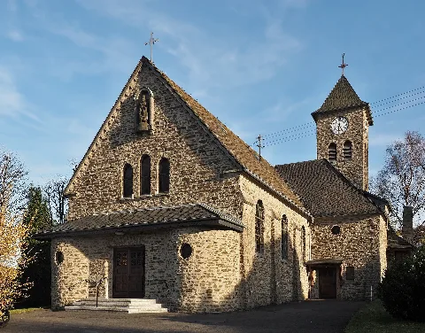 2017 Kirche Steineroth