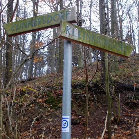 2017 Kleinnaundorf Cunnersdorfer Straße Wanderwegweiser 2