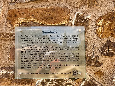 Sogenanntes Turmhaus in der Annaberger Straße 216 in Friesdorf, Bonn-Bad Godesberg: Informationstafel des Vereins für Heimatpflege und Heimatgeschichte Bad Godesberg (angebracht im Juli 2012)