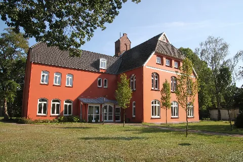 2020 09 14 Worpswede Hüttenbusch Kirche (9)