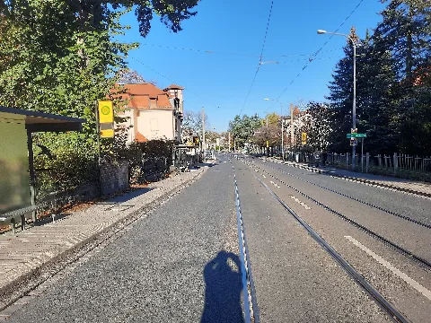 2022 11 06 Tram Haltestelle Käthe Kollwitz Platz 02
