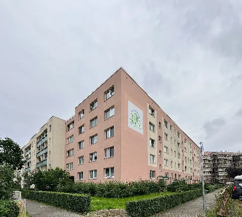 Wohnbebauung Ludwigsluster Straße Ecke Lion-Feuchtwanger-Straße, Wohnungsgenossenschaft Wuhletal, Wohngebiet Kaulsdorf-Nord I, Berlin-Hellersdorf