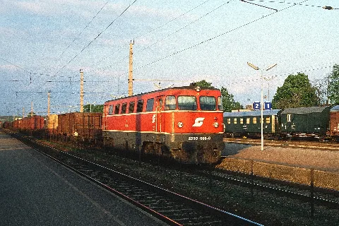 2050 008 Gaenserndorf 1994