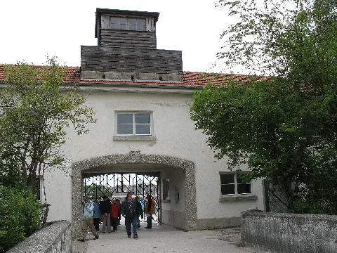 2439 Kz Dachau Jourhaus