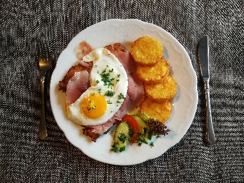 36Vos 04 Schnitzel Holsteiner Art Röstini Barlag