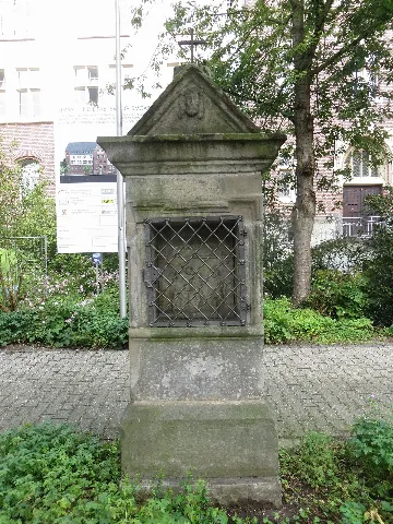 449 Fußfallstationen, Bergstraße Heiligenberg (Süchteln) S2