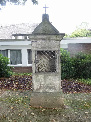 449 Fußfallstationen, Bergstraße Heiligenberg (Süchteln) S5
