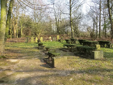 71 Jüdischer Friedhof, Am Brückhof (Anrath) 2
