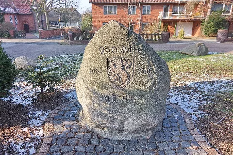 950 Jahre Gedenkstein Groß Ilsede (Ilsede) Img 6211