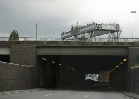 A1 Tunnel Unter Der Eisenbahn Linie Geograph.org.uk 7325