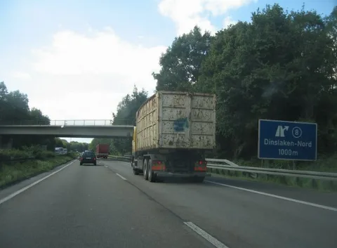 A3 Kreuz (8) Dinslaken Nord 1000M Geo.hlipp.de 6775