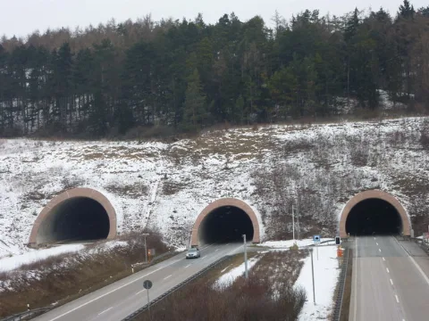 A71 Erfurt Schweinfurt. Tunnel Bei Behringen (465M). Geograph.org.uk 8598