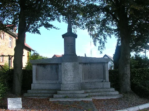 Aachen Walheim Gefallenendenkmal Annakirche