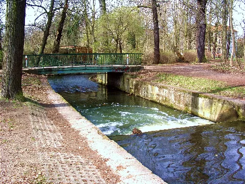 Ab Schlossalleebrücke Niederschönhausen