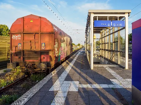 Abendlicher Bahnhof Etelsen (2022)