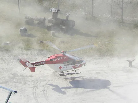 Air Rescue In Austria (2219578510)
