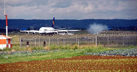Airbus A380 Am Flughafen Stuttgart, Manfred Rommel Airport , Im Jahr 2010 Panoramio