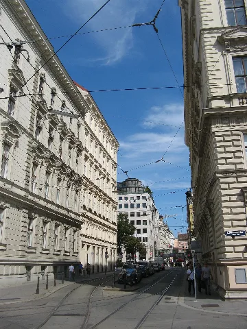 Akademiestraße 15
