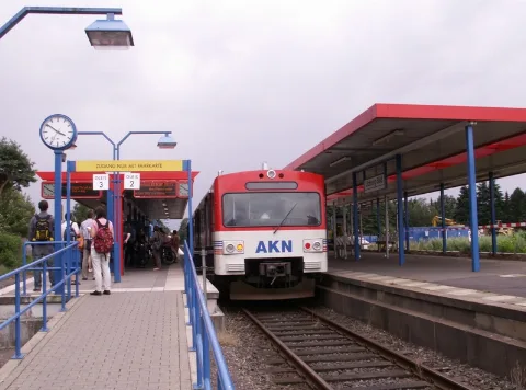 Aknbahn001