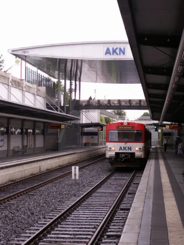 Aknbahn004
