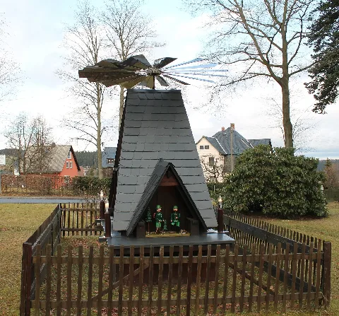 Albernau Pyramide2