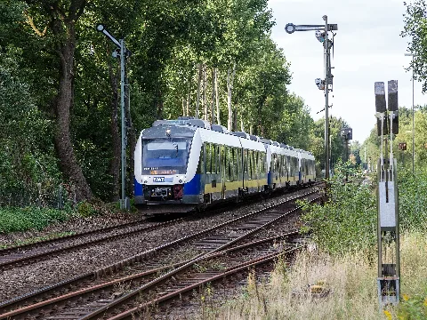 Alstom Coradia Lint 41 Nwb Vt647 378 In Oldenburg Ofenerdiek