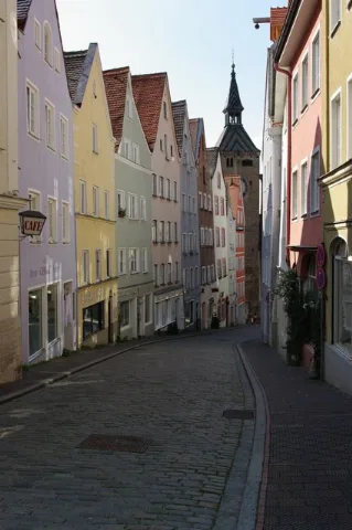 Alte Bergstraße Geograph.org.uk 7723